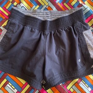 Athletic wear shorts